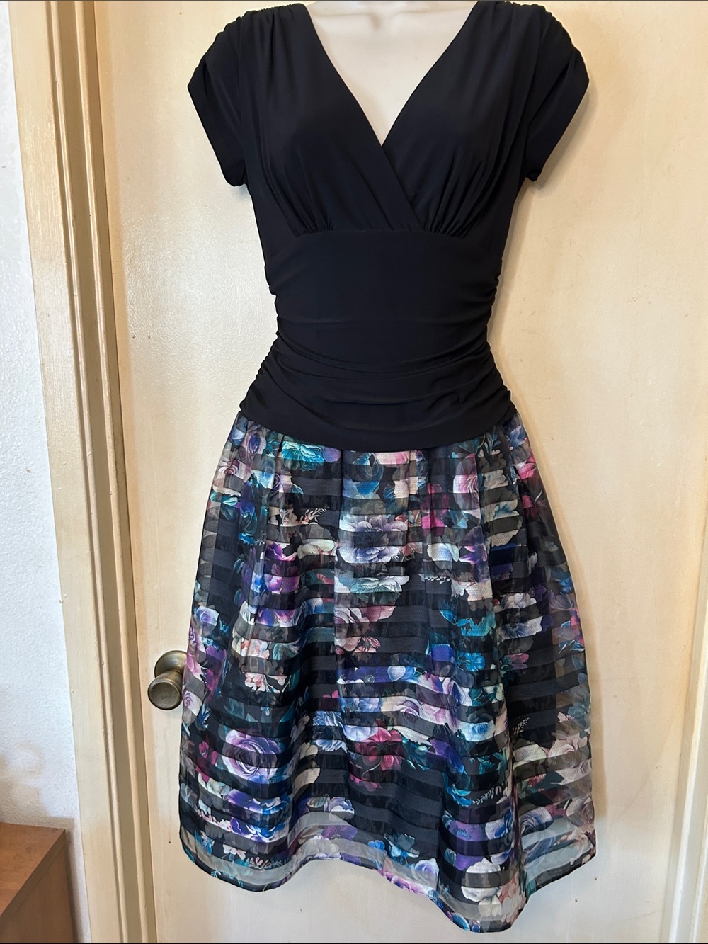 SL Fashions Black Top with Multicolor Floral-Striped Midi Skirt size 8